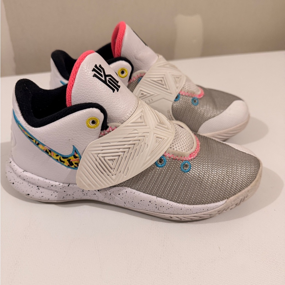 Nike Kyrie Flytrap 3